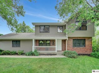 6820 Crooked Creek Ct, Lincoln, NE 68516