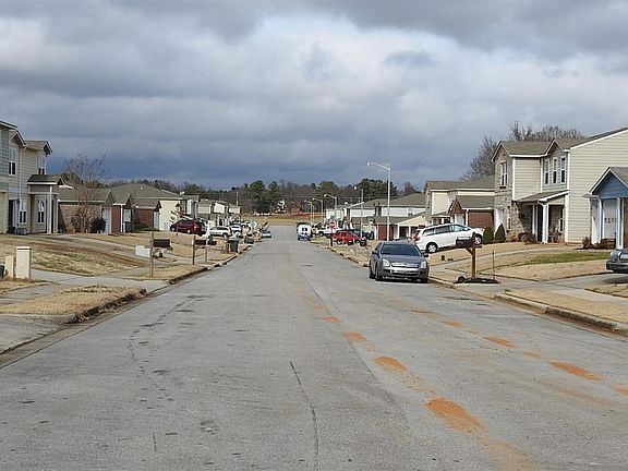 4th image of 211 Bumper Crop Ln NW