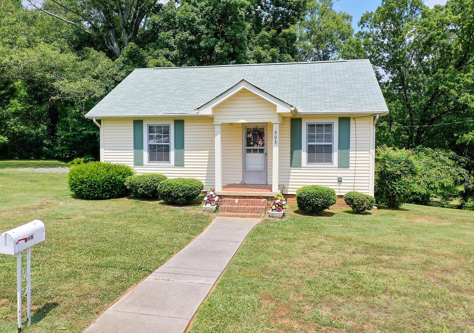 303 Waters Rd, Maryville, TN 37803 Zillow