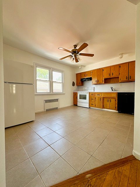 1st image of 702 Hylan Blvd #2