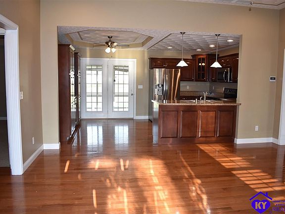 5th image of 122 Victory Lake Dr