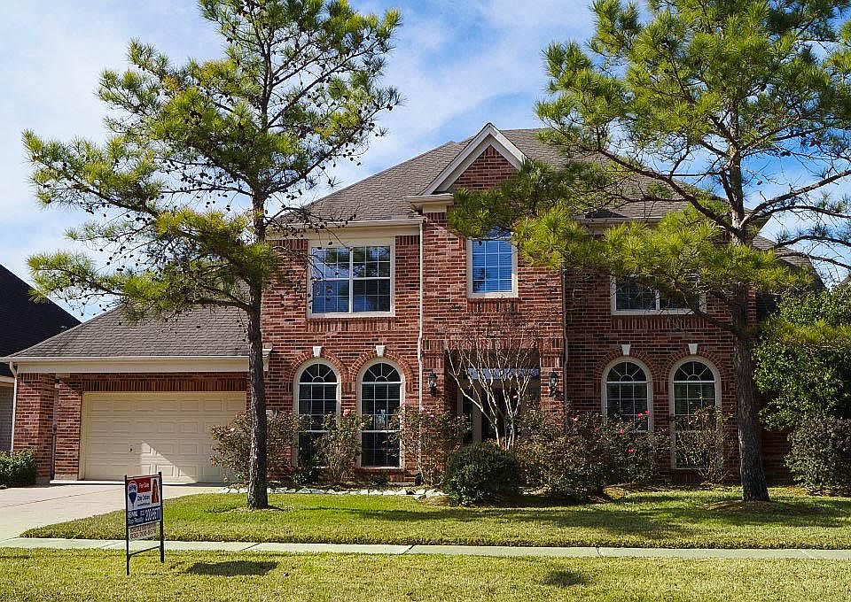 1st image of 2934 Shoreside Dr