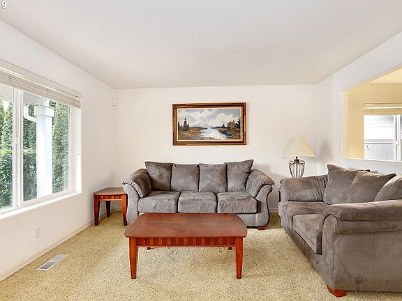 3rd image of 10402 NE 92nd Ave