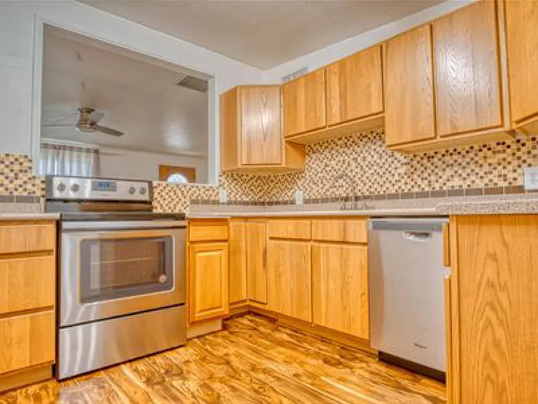 2641 E 1st Pl — Photo 16