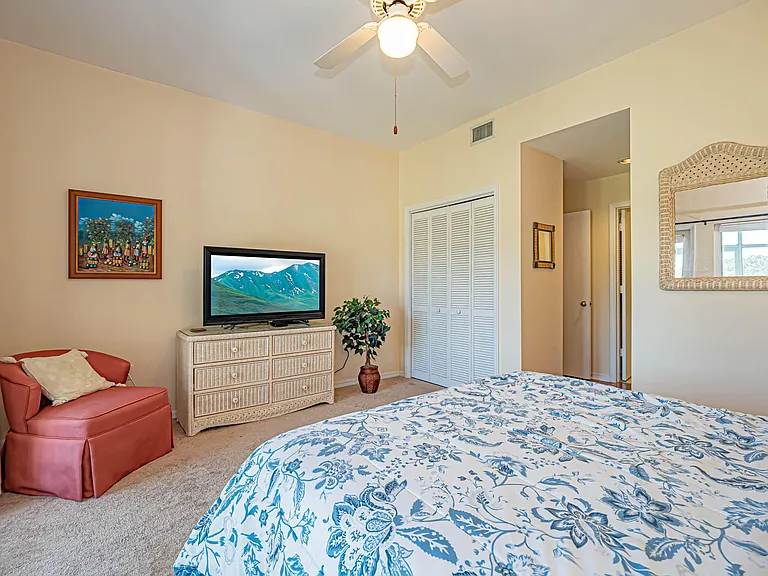 5060 Harmony Cir #105 — Photo 23