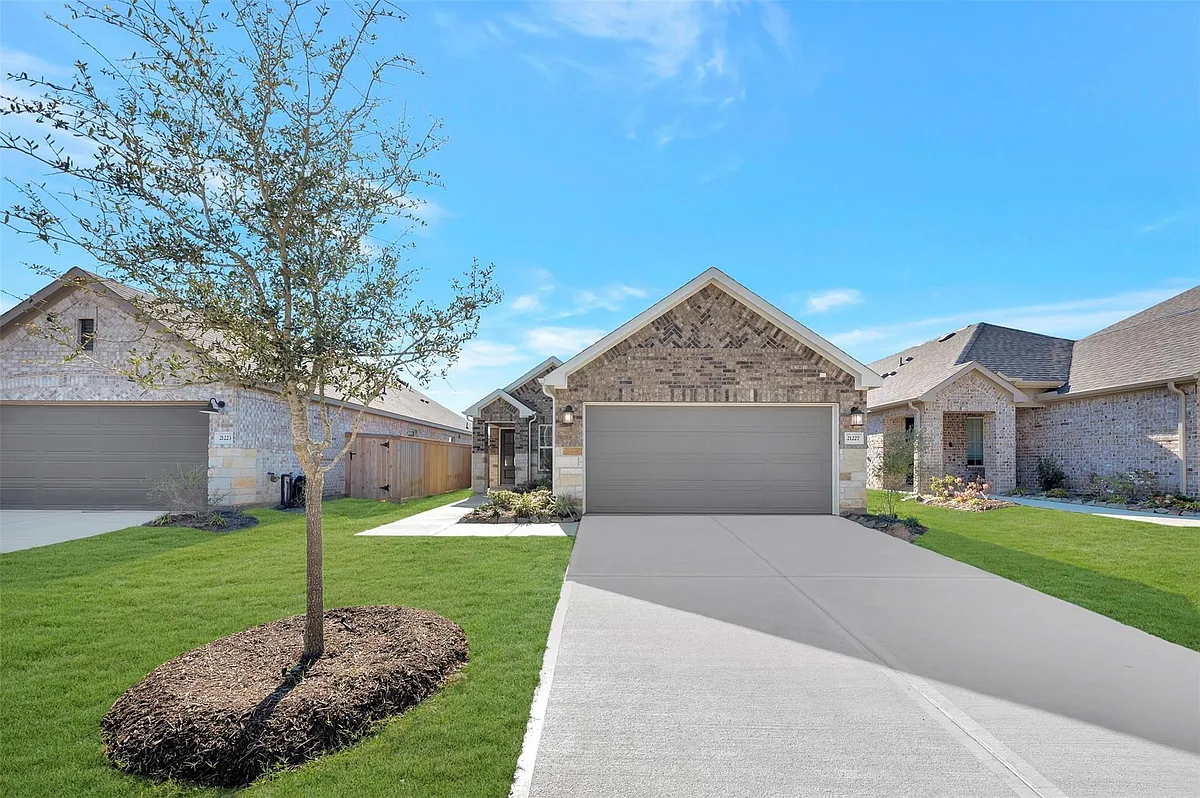 Building Photo - 21227 Jacaranda Blossom Way