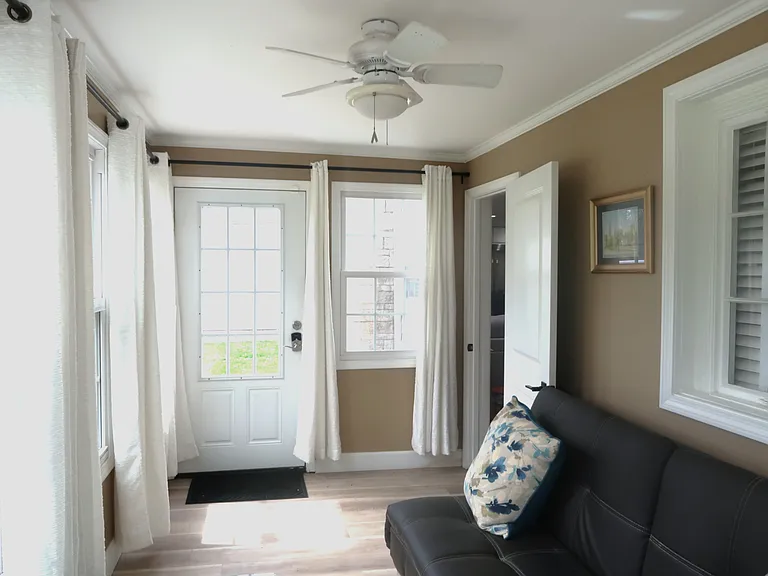 1725 Oak Park Dr — Photo 49