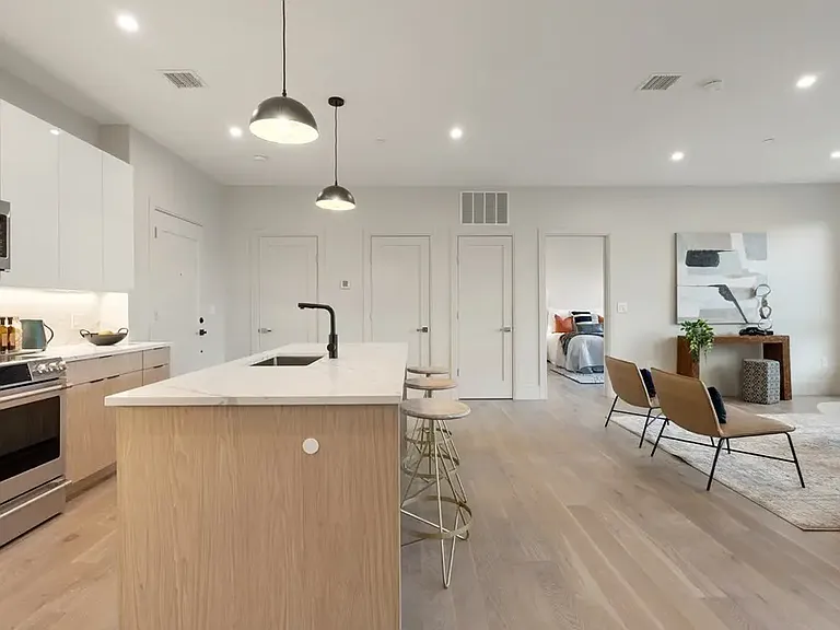 85 Myrtle St #205 — Photo 5