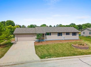 865 Flora Ave, Algoma, WI 54201