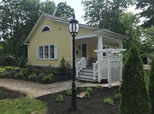 86 Longmeadow St, Longmeadow, MA 01106