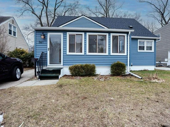 361 Adams Ct, Ferndale, MI 48220