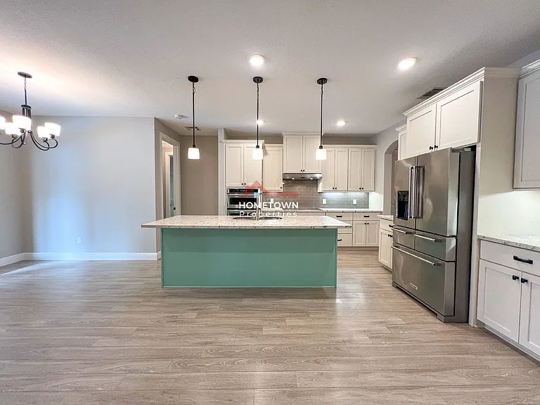 1467 W Shores Blvd — Photo 10