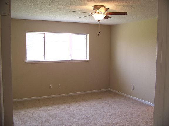 Back Bedroom 2_11062017