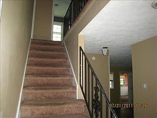5th image of 303 Annhurst Dr