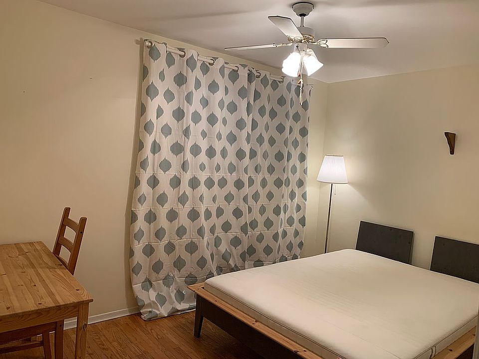 2nd image of 19 Sheldon St