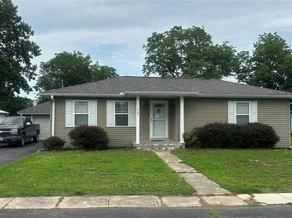 112 Bland St, Benton, MO 63736