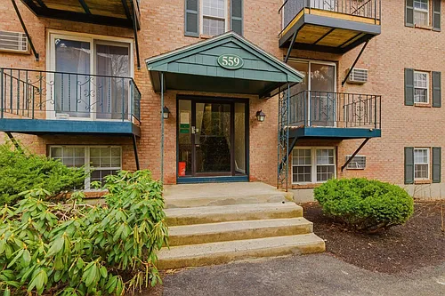 559 Sagamore Ave #15 Photo 1