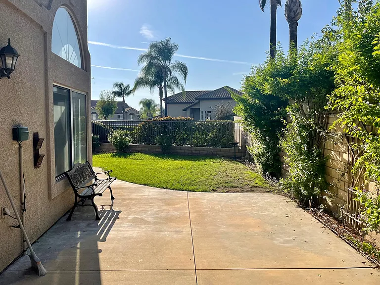 303 Calle Moreno — Photo 17