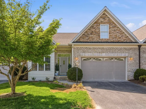 6723 Bay Hill Ct, Radford, VA 24141