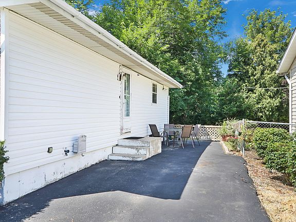 2nd image of 1612 Kildeer Dr