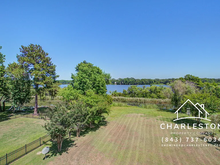 1739 Indigo Island Dr — Photo 47