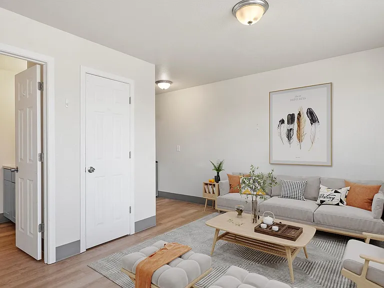 2153 Stevens Dr — Photo 15