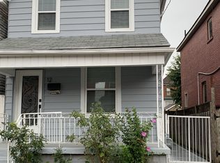 12 Kinrade Ave, Hamilton, ON L8L6L6