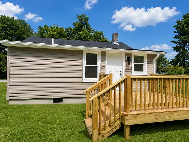 524 Cedarbrook Rd — Photo 3