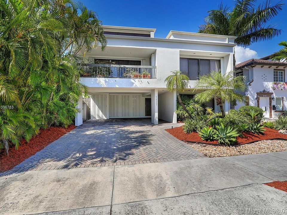 1st image of 1827 S Bayshore Ln