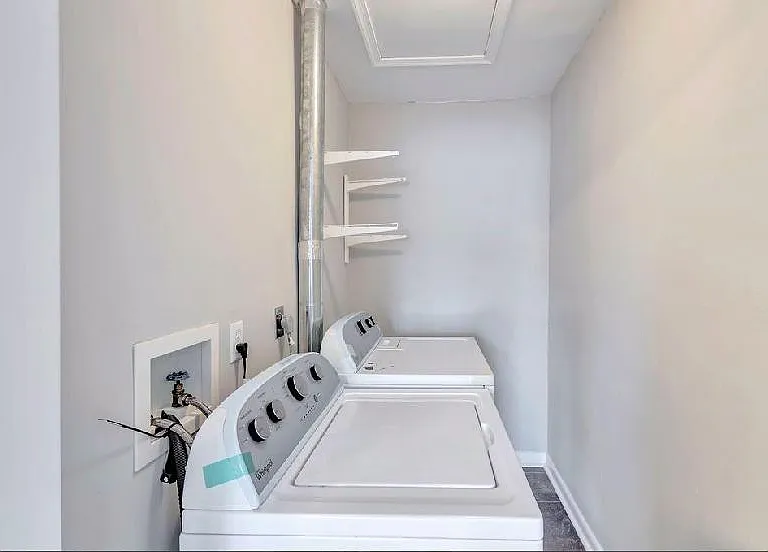 506 Rockland Ave — Photo 8