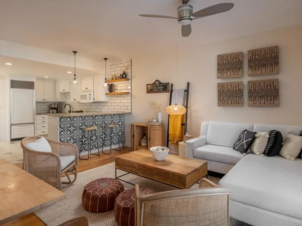 2005 Costa Del Mar Rd, Carlsbad, CA 92009