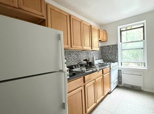 3333 82nd St APT 2L, Flushing, NY 11372