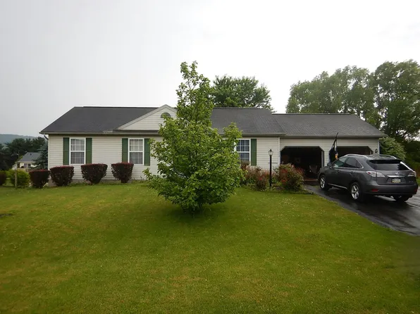 224 Walker Crossing Xing, Bellefonte, PA 16823