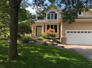 9264 Hearthstead Ln, Eden Prairie, MN 55347