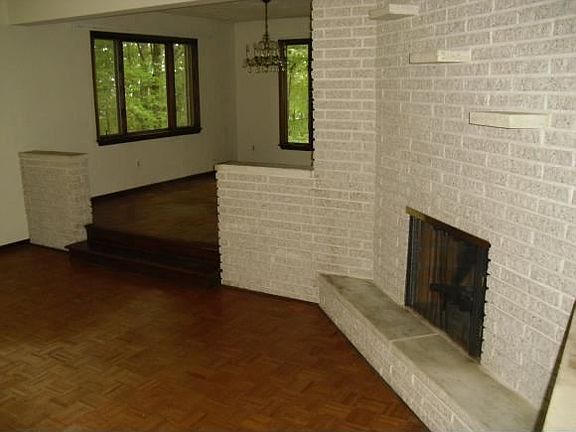 2nd image of 38 Oakridge Dr