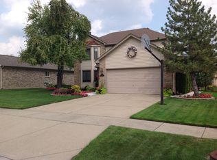 33208 Mazara Dr, Fraser, MI 48026