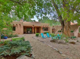 307 Ortiz Ln, Taos, NM 87571