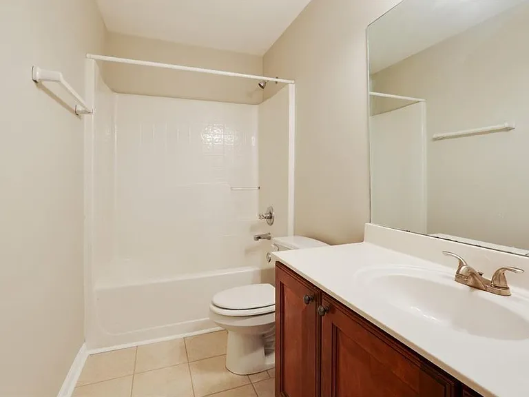 2130 Highland Gate Dr — Photo 20