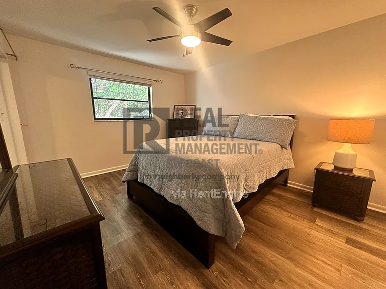 28100 Pine Haven Way #5 — Photo 3