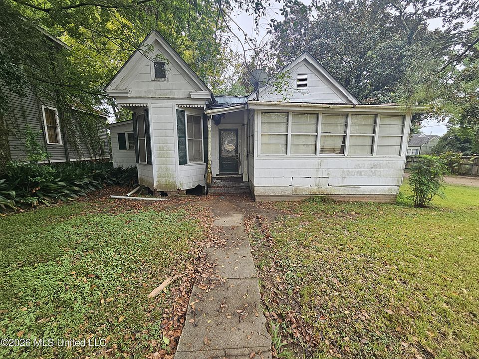 1st image of 500 B St