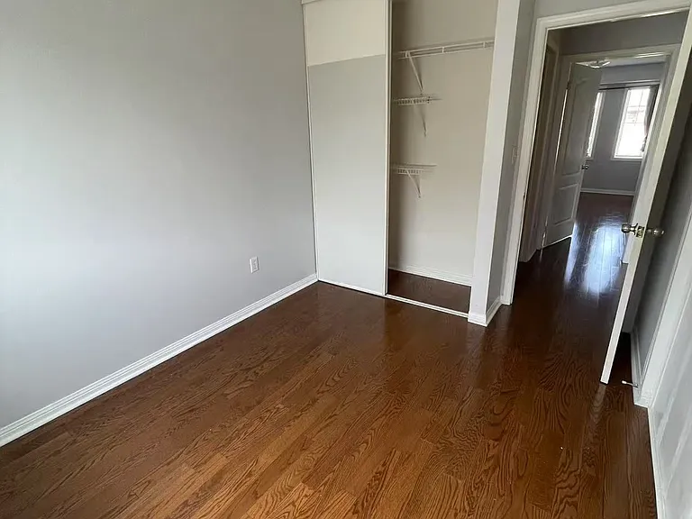 80 Acorn Pl #112 — Photo 13