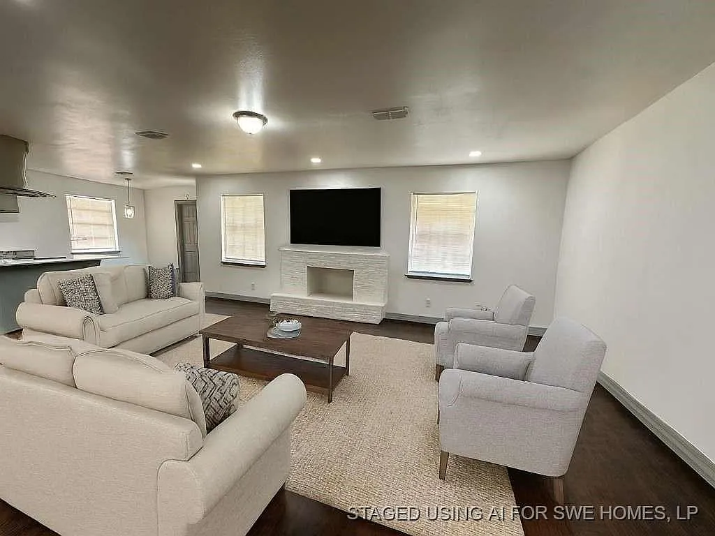 3 bed, 2.0 bath, 2166 sqft, $3,395 — Photo 4