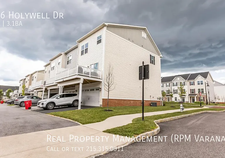 516 Holywell Dr — Photo 24