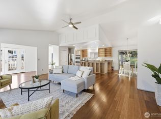 20919 President Point Rd NE, Kingston, WA 98346