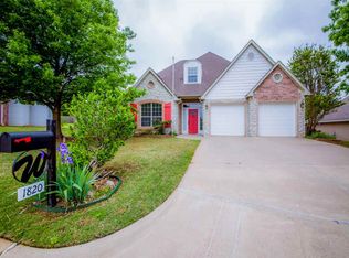 1820 E Kelsey Ln, Stillwater, OK 74075