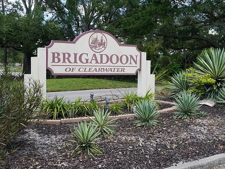 2404 Brigadoon Dr — Photo 2