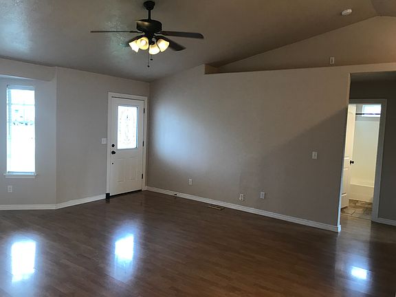 4th image of 675 W 8 S