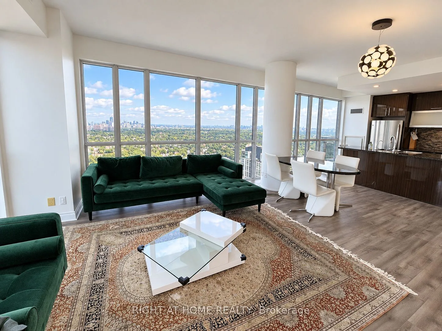 3 bed, $3,790 — Photo 2