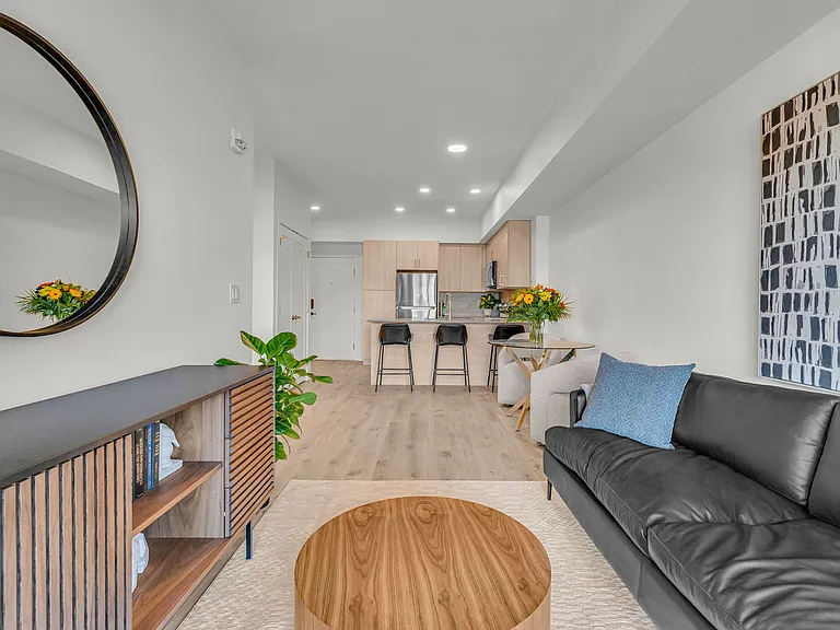 835 Saint Albert Trl — Photo 12