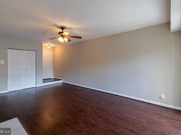 35 Pickering Ct #2 — Photo 3